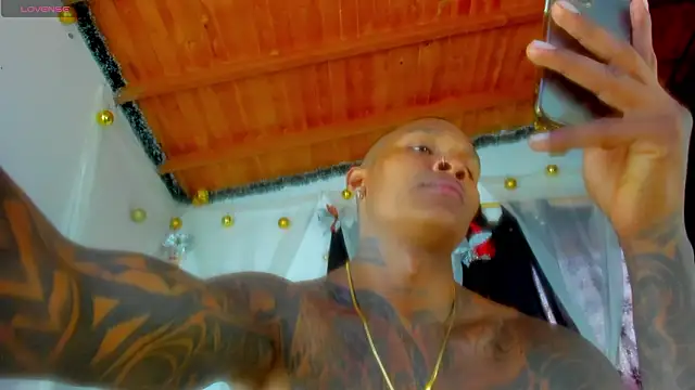 esteveen ortegas  online show from March 11, 9:42 pm