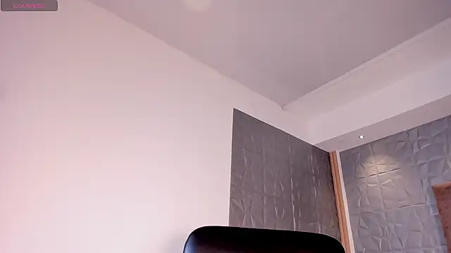 alicee smithh1 online show from November 7, 7:51 pm