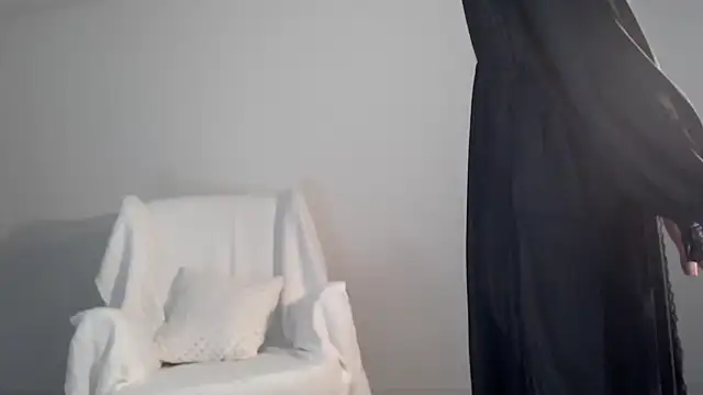 Lily 0000 online show from February 25, 1:32 pm