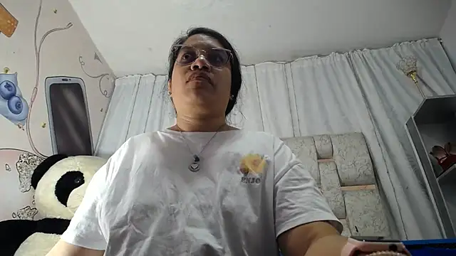 KEYRA-MILLER- online show from February 22, 2:14 am