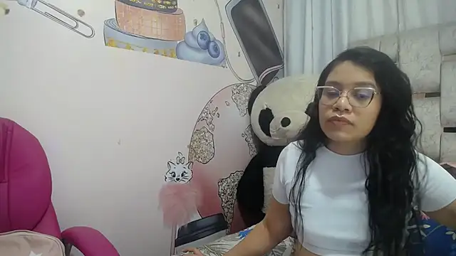 KEYRA-MILLER- online show from March 5, 1:46 am