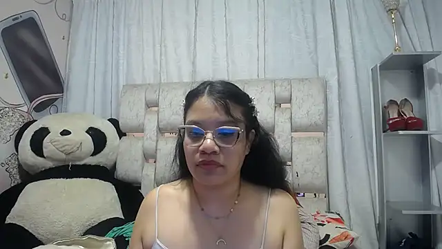 KEYRA-MILLER- online show from February 6, 1:56 am