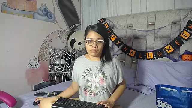 KEYRA-MILLER- online show from October 23, 2:32 am