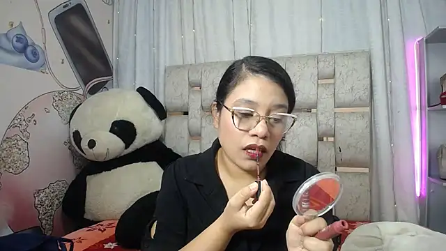 KEYRA-MILLER- online show from December 3, 2:34 am