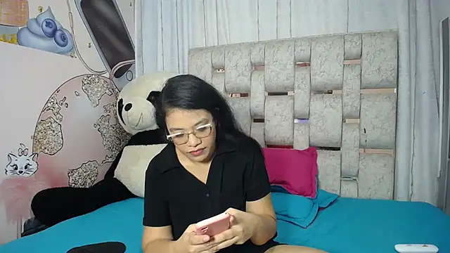 KEYRA-MILLER- online show from November 18, 2:27 am