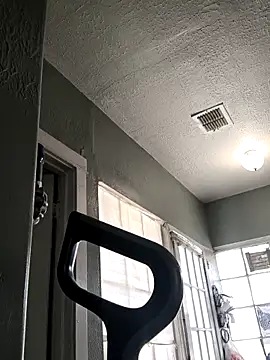 Snapshot of TexaSMESS_37 chatting on February 8, 3:54 pm TexaSMESS 37 online show from February 8, 3:54 pm