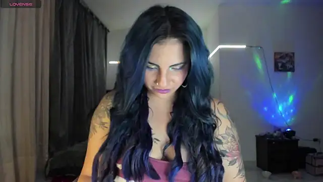 black wiidow online show from March 22, 12:03 am