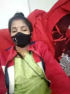 Snapshot of RADHA95 chatting on February 8, 9:46 am RADHA95 online show from February 8, 9:46 am