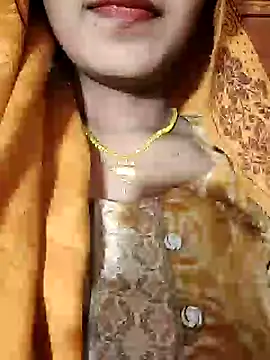 Snapshot of RADHA95 chatting on January 16, 5:23 pm RADHA95 online show from January 16, 5:23 pm