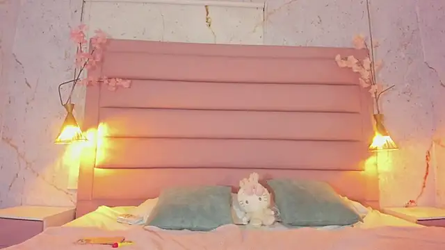 Lezy  online show from October 9, 7:36 pm