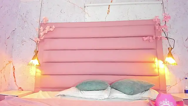 Lezy  online show from October 5, 7:37 pm