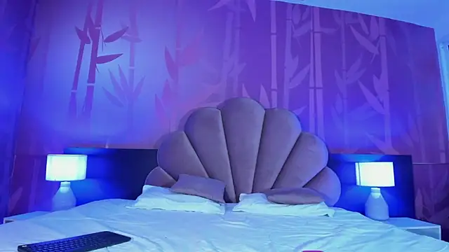 Lezy  online show from March 16, 7:38 pm