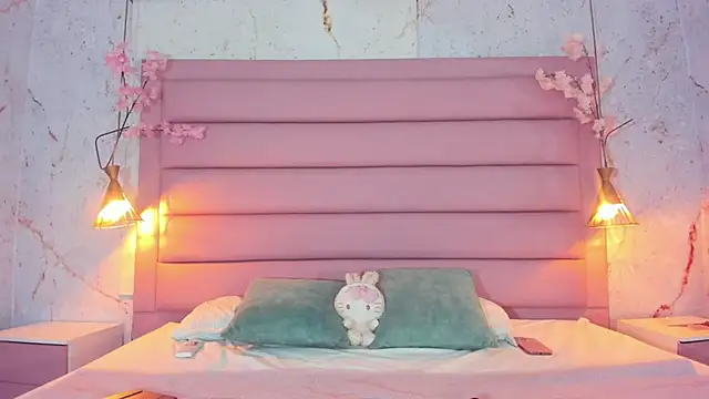 Lezy  online show from October 3, 7:48 pm