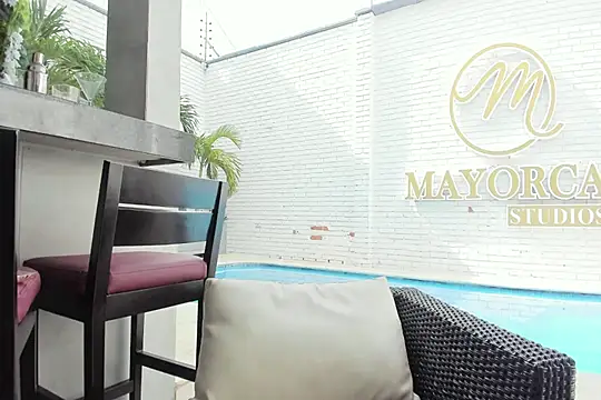 Lezy  online show from October 20, 7:36 pm