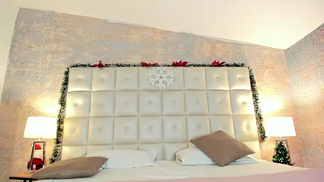 Lezy  online show from January 14, 7:39 pm