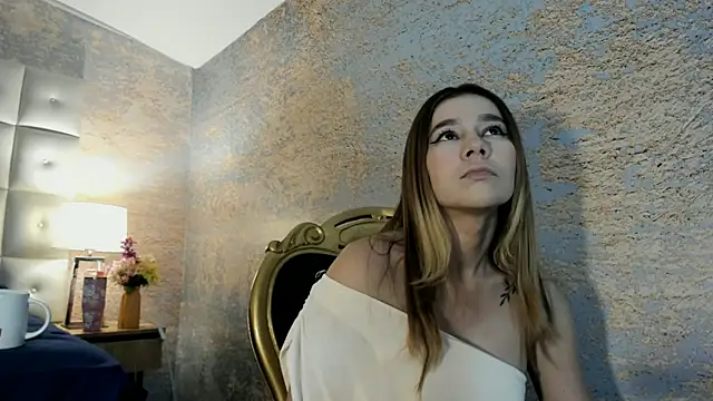 Lezy  online show from March 1, 7:36 pm