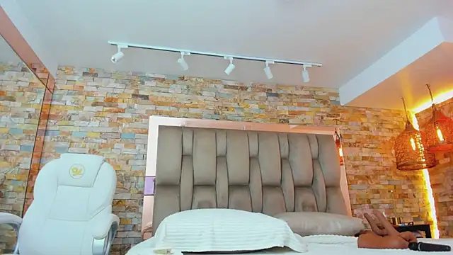 karla dunn online show from March 3, 8:38 pm