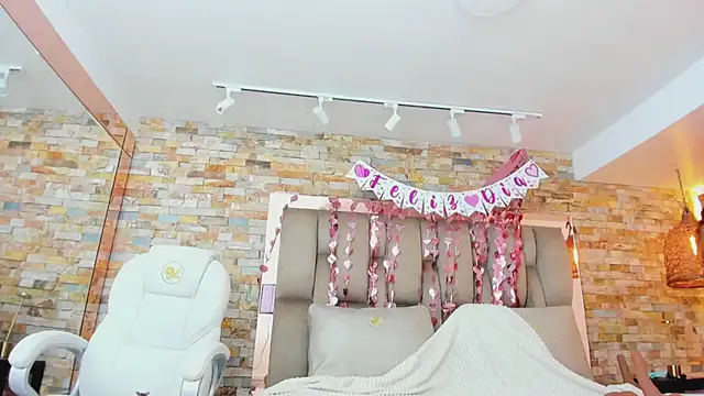 karla dunn online show from February 12, 8:41 pm