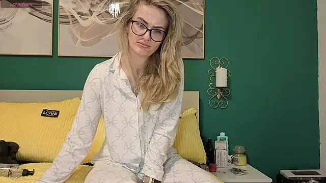 Snapshot of hotjessyca chatting on January 14, 5:44 am hotjessyca online show from January 14, 5:44 am