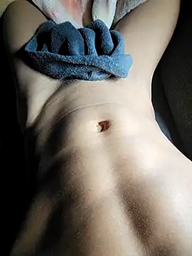 Snapshot of Blankh chatting on December 16, 1:10 am Blankh online show from December 16, 1:10 am