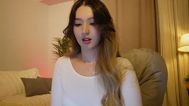 Sarasuo1 online show from September 18, 1:14 pm