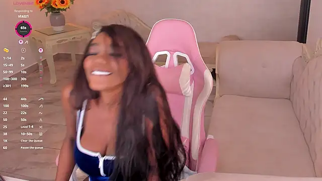 shantallknowless online show from November 5, 8:01 pm