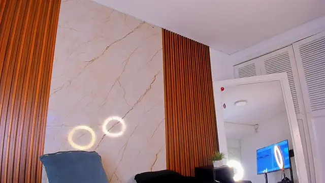 Snapshot of BRYXXXON1 chatting on February 13, 6:05 pm BRYXXXON1 online show from February 13, 6:05 pm