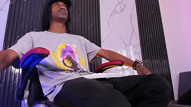 Snapshot of BRYXXXON1 chatting on October 15, 5:10 pm BRYXXXON1 online show from October 15, 5:10 pm