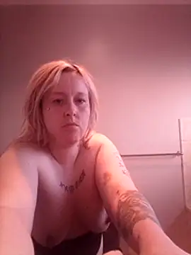 Snapshot of mollymay69 chatting on February 26, 5:29 am mollymay69 online show from February 26, 5:29 am