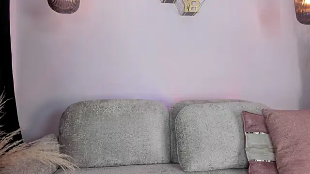 Snapshot of GabyRhodes chatting on November 29, 7:03 pm GabyRhodes online show from November 29, 7:03 pm