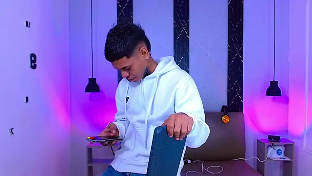 Snapshot of Damar_fhelipe chatting on October 12, 4:14 am Damar fhelipe online show from October 12, 4:14 am