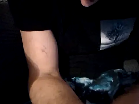 Dogz n daugthers online show from December 19, 9:27 pm