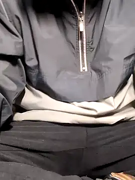 Dogz n daugthers online show from December 4, 1:25 pm