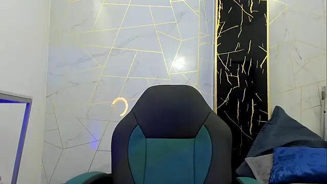 Cloeandtyfanny online show from October 24, 9:03 pm