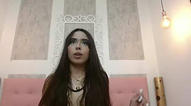 Cloeandtyfanny online show from March 3, 9:34 am