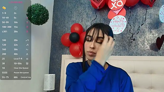 Cloeandtyfanny online show from February 17, 1:36 am