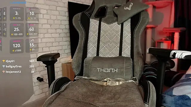 LeoPaulini online show from December 25, 2:45 pm