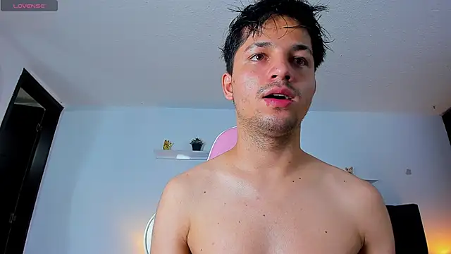 Snapshot of Issac_james_ chatting on September 17, 3:41 am Issac james online show from September 17, 3:41 am