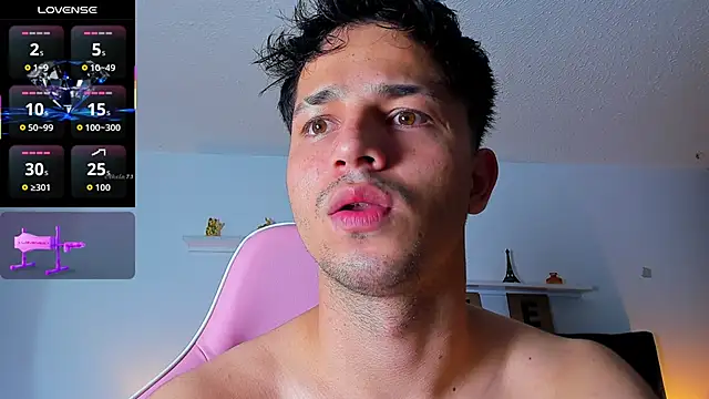 Snapshot of Issac_james_ chatting on September 26, 3:35 am Issac james online show from September 26, 3:35 am