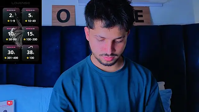 Issac james  online show from March 25, 2:55 am