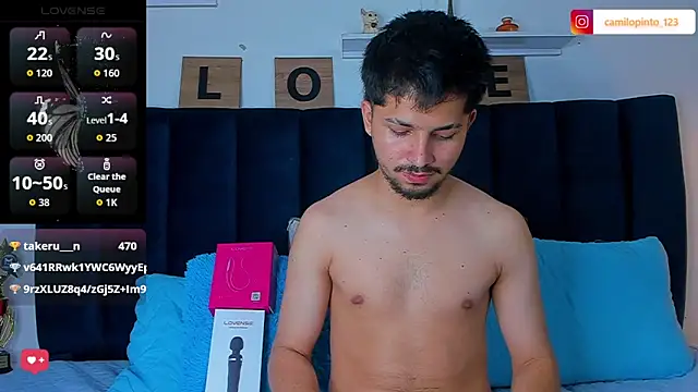 Issac james  online show from March 15, 1:18 pm