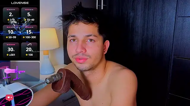 Issac james  online show from May 31, 4:40 am
