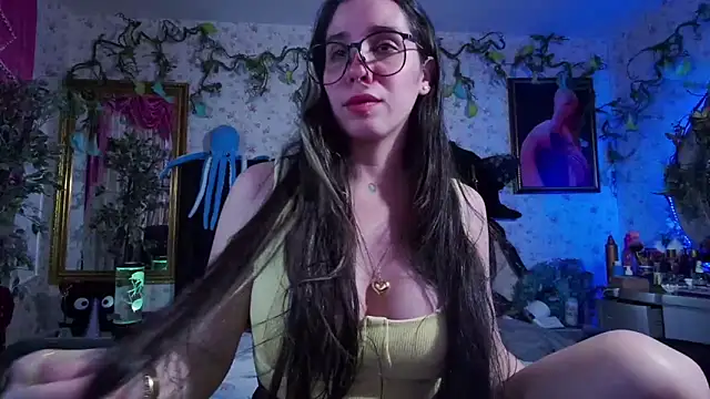 Snapshot of Elizabeth77_ chatting on March 20, 8:08 pm Elizabeth77 online show from March 20, 8:08 pm