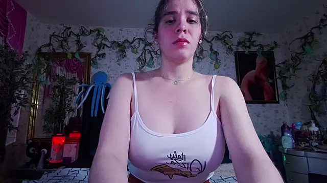 Snapshot of Elizabeth77_ chatting on September 16, 10:16 am Elizabeth77 online show from September 16, 10:16 am