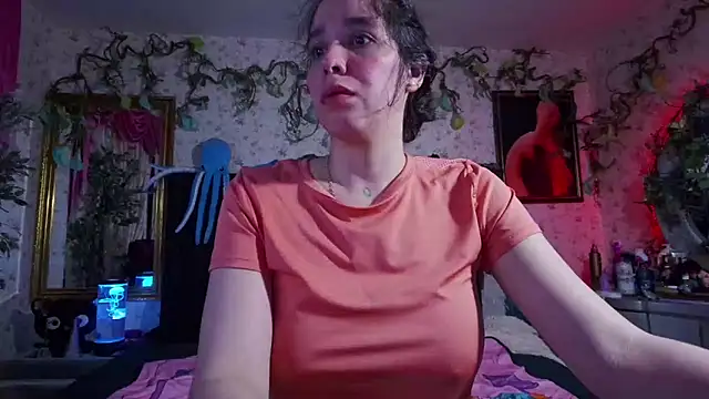 Snapshot of Elizabeth77_ chatting on March 4, 10:24 am Elizabeth77 online show from March 4, 10:24 am