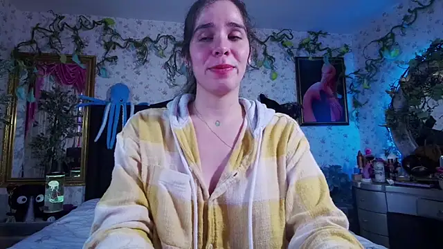 Snapshot of Elizabeth77_ chatting on March 18, 7:33 pm Elizabeth77 online show from March 18, 7:33 pm