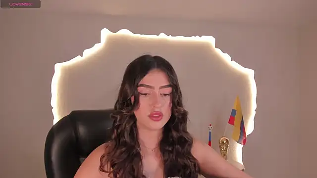 Snapshot of PaulinaSantos_ chatting on June 20, 8:25 pm PaulinaSantos online show from June 20, 8:25 pm
