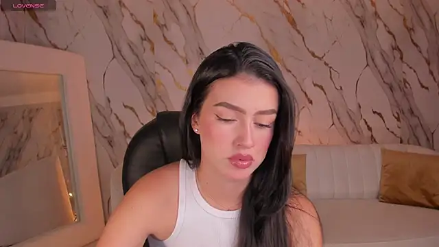 PaulinaSantos  online show from October 11, 8:10 pm