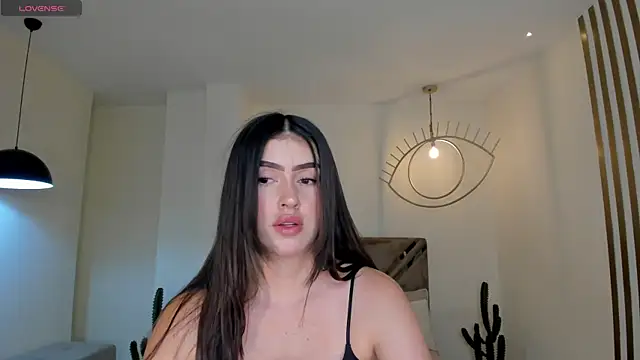 PaulinaSantos  online show from April 23, 7:37 pm