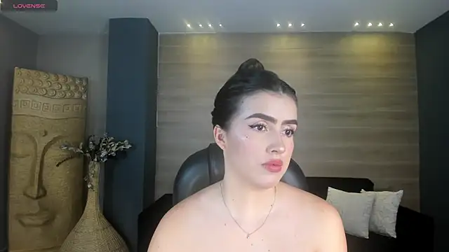 Snapshot of PaulinaSantos_ chatting on June 25, 6:57 pm PaulinaSantos online show from June 25, 6:57 pm
